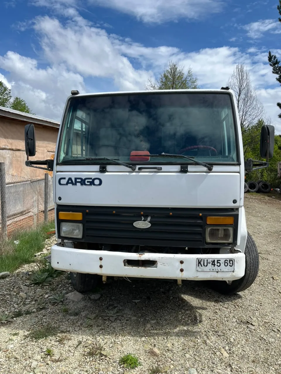 Camión aljibe de Transportes Ávila, vista frontal